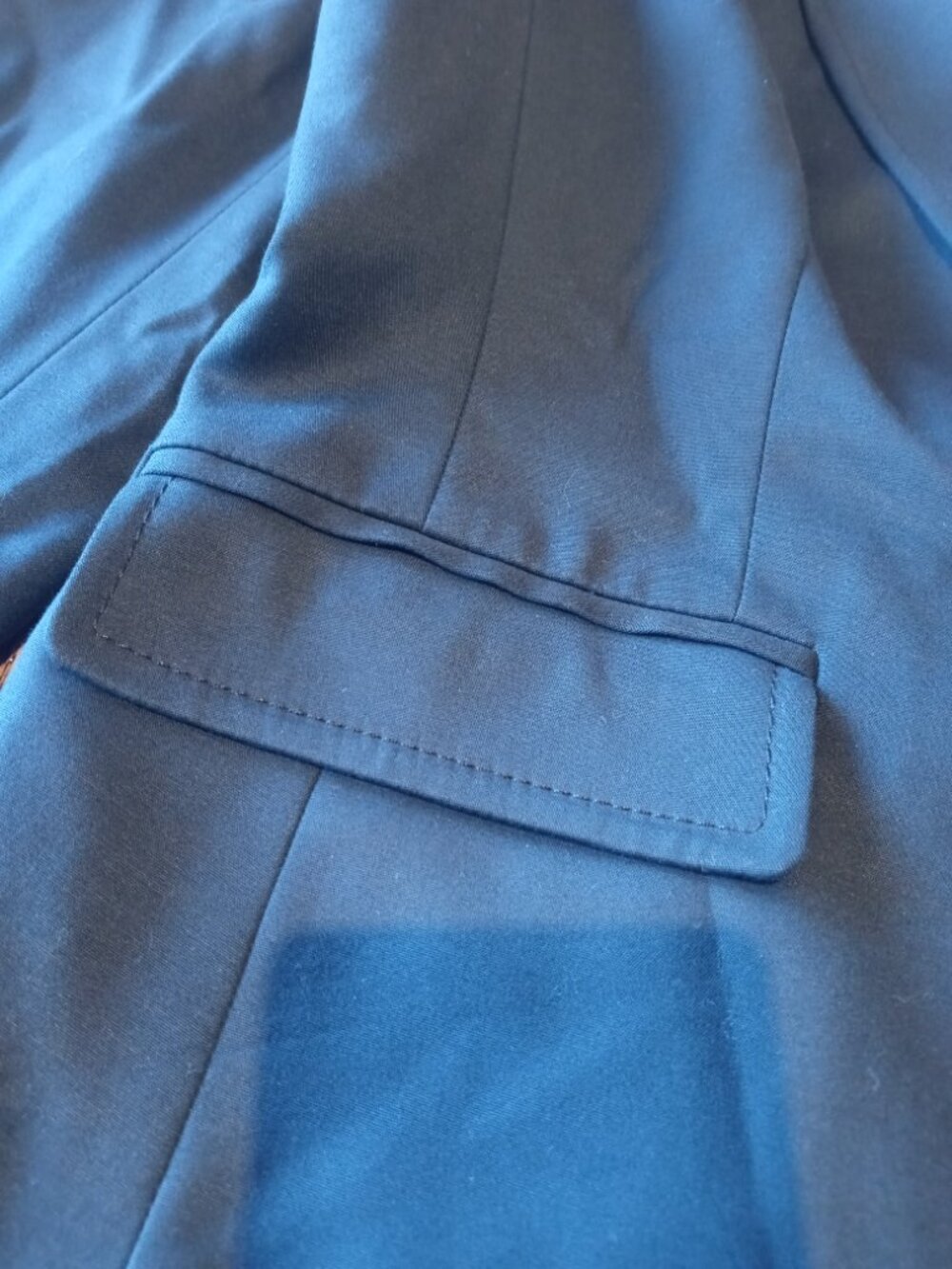 BANANA REPUBLIC 2 button jacket in navy (sz12) - Picture 8 of 16